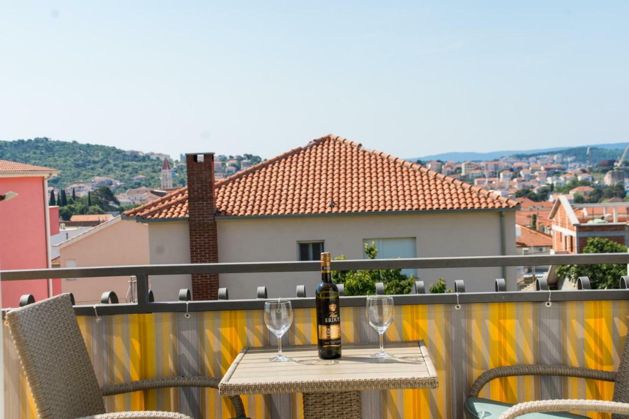 Gaspar Trogir Exterior foto